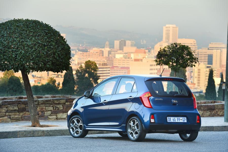  Kia Picanto 5-Door 2015 года  (ZA) (фото 5 из 11)
